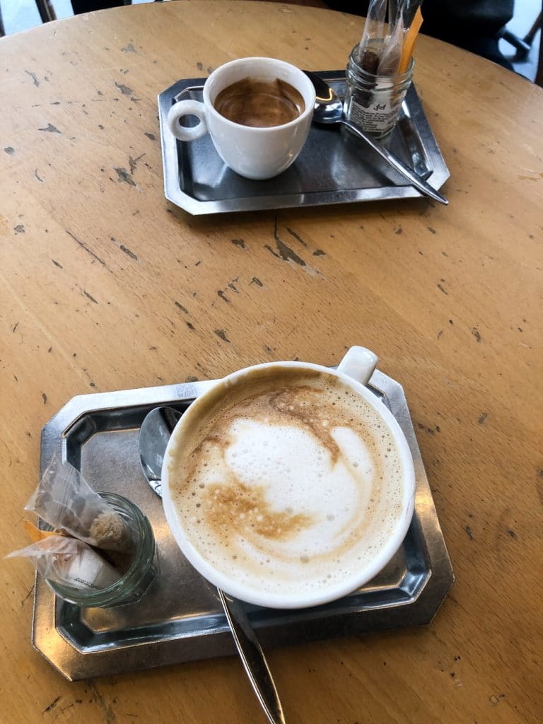 Places to Eat in Paris Cafรฉ de la Poste