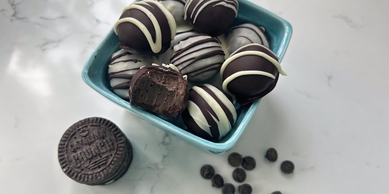 No Bake Oreo Balls Recipe [Truffles] (Gluten Free, Keto)
